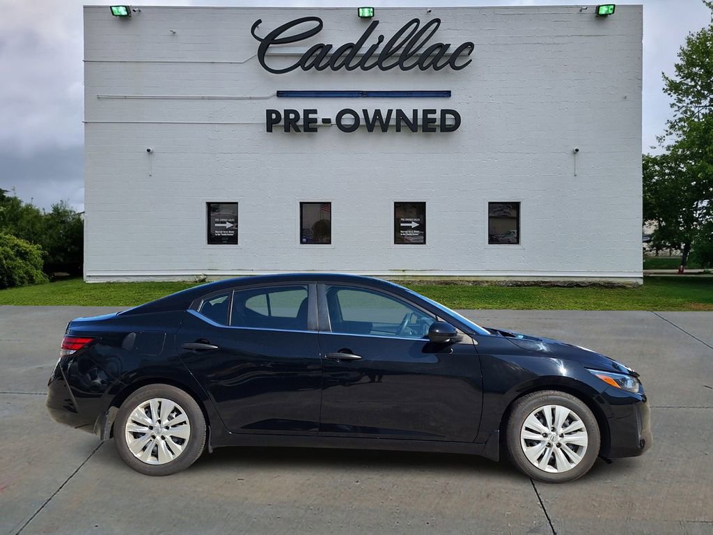 Used 2024 Nissan Sentra S image 2