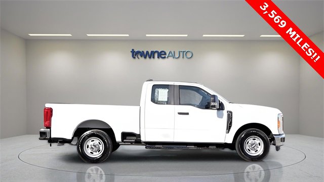 Used 2023 Ford F250 XL w/ XL Chrome Package image 16