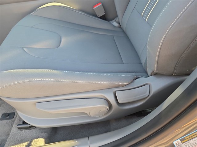 Certified 2025 Hyundai Elantra SEL image 25