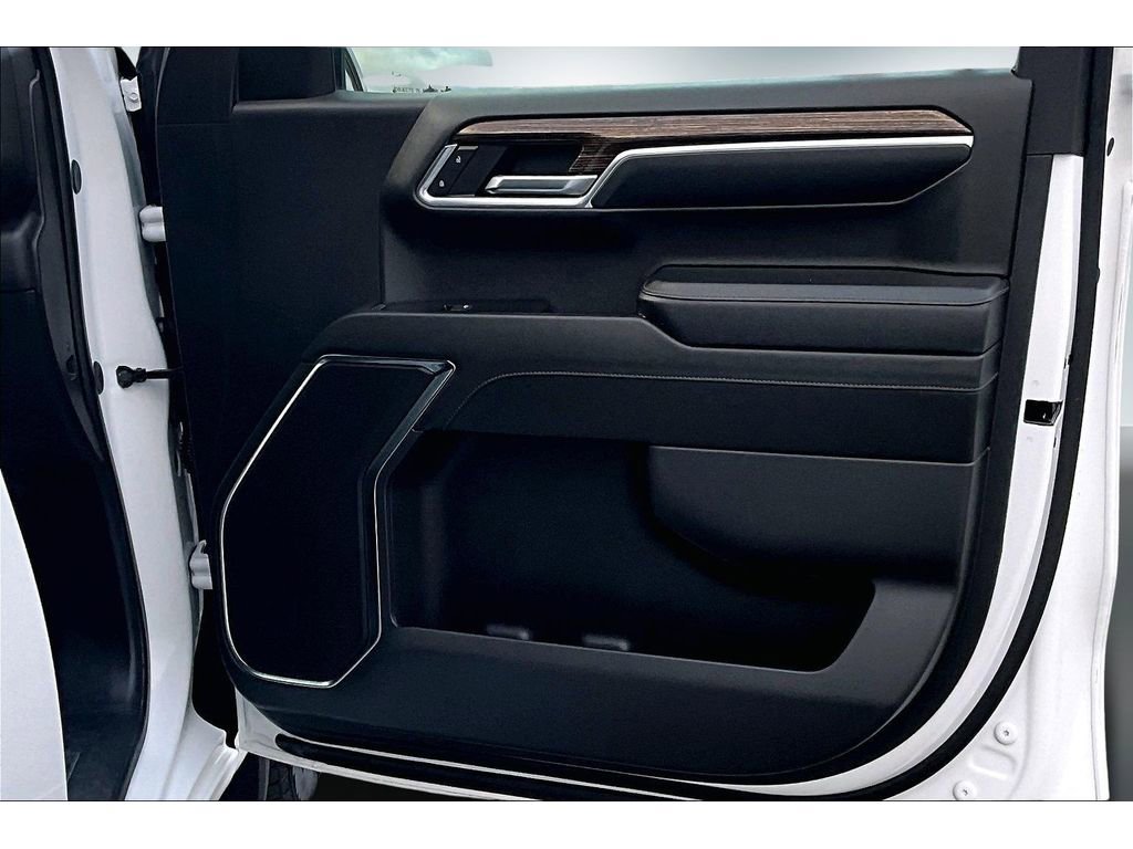 Used 2024 GMC Sierra 1500 SLE image 25