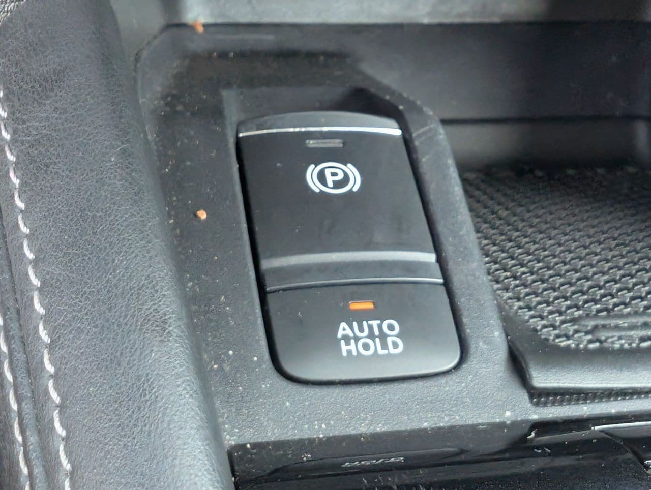 Used 2022 Nissan Kicks SV FWD image 19