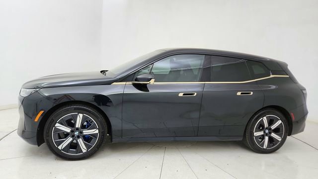 Used 2023 BMW iX M60 image 3