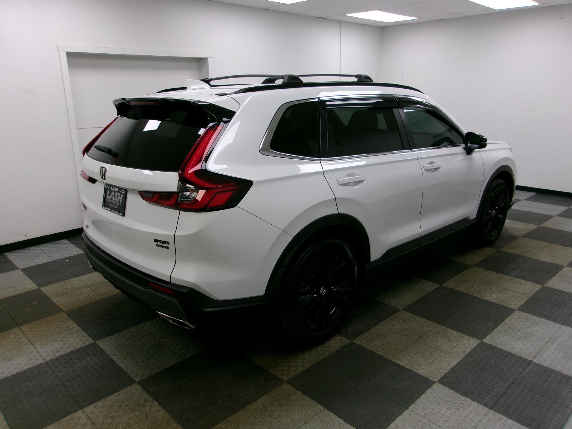 Used 2024 Honda CR-V Sport Touring image 14