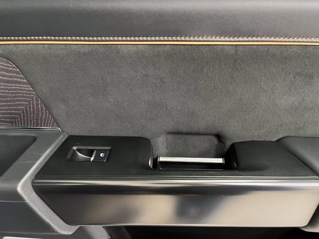 Used 2024 Ford F350 Platinum w/ Tremor Off-Road Package AWD/4WD image 51