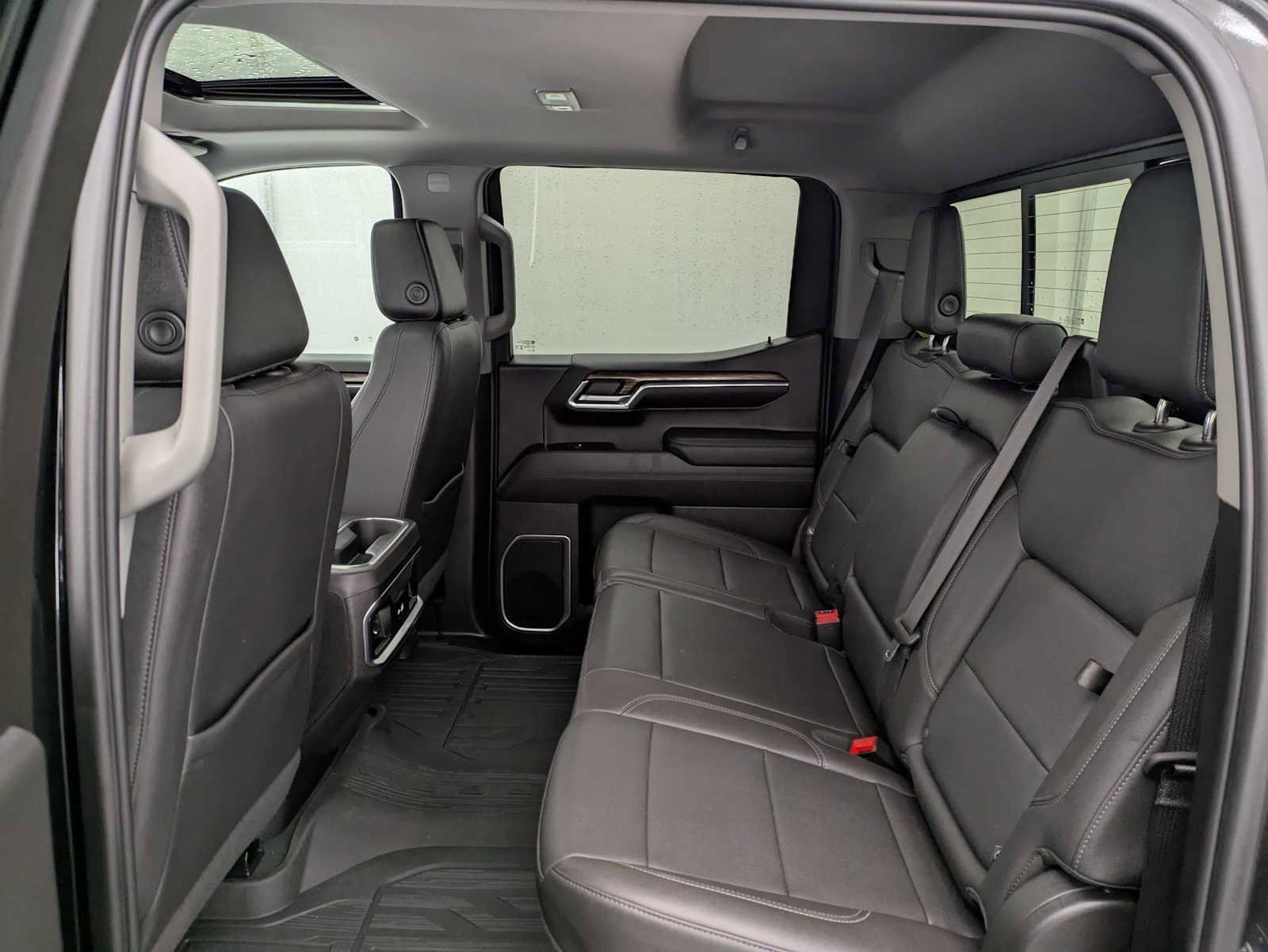 Used 2024 GMC Sierra 1500 Elevation w/ Elevation Premium Package AWD/4WD image 21