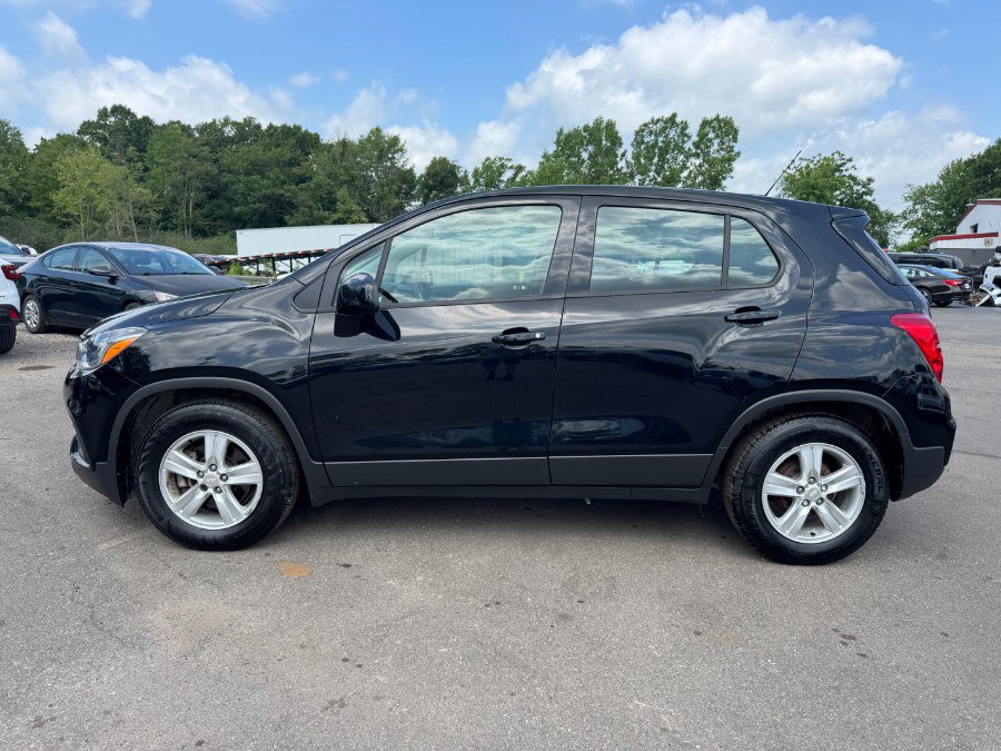 Used 2020 Chevrolet Trax LS FWD image 2