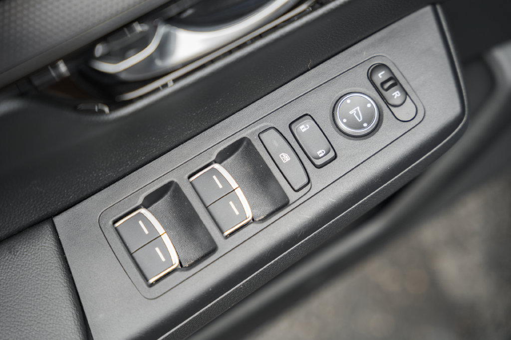 Used 2025 Honda CR-V EX-L image 39