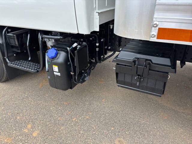 New 2025 Chevrolet Low Cab Forward image 20