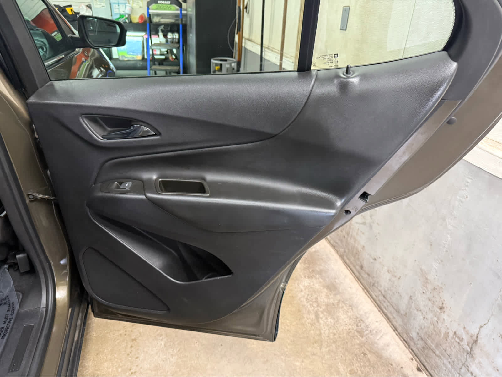 Used 2023 Chevrolet Equinox LT AWD/4WD image 14