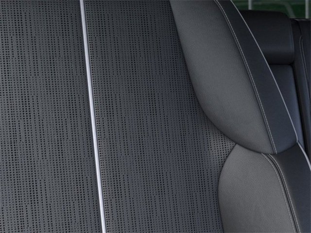 New 2025 Cadillac Optiq Luxury 2 image 21