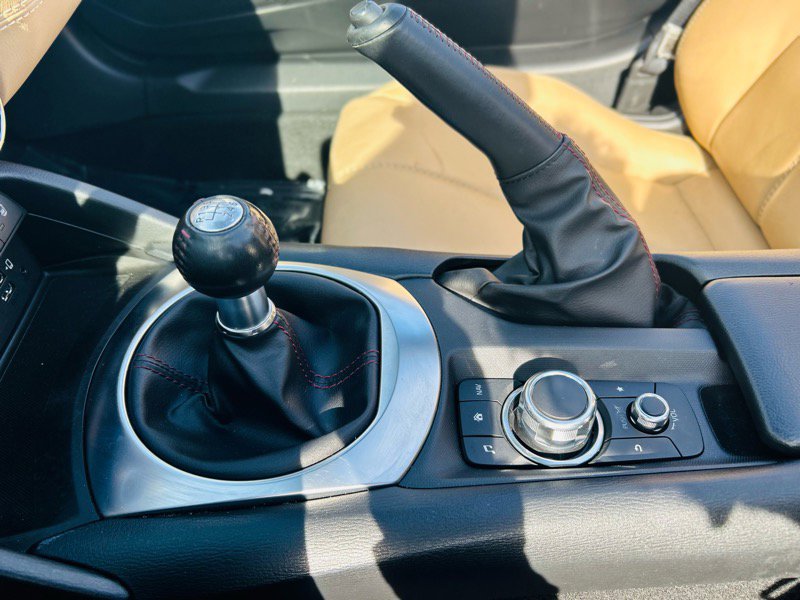 Used 2016 MAZDA MX-5 Miata Grand Touring image 24