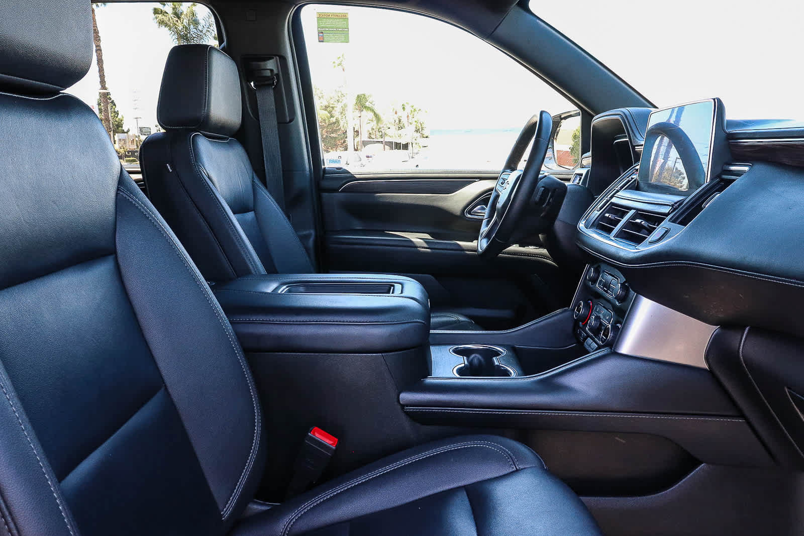 Used 2024 Chevrolet Suburban LT AWD/4WD image 28