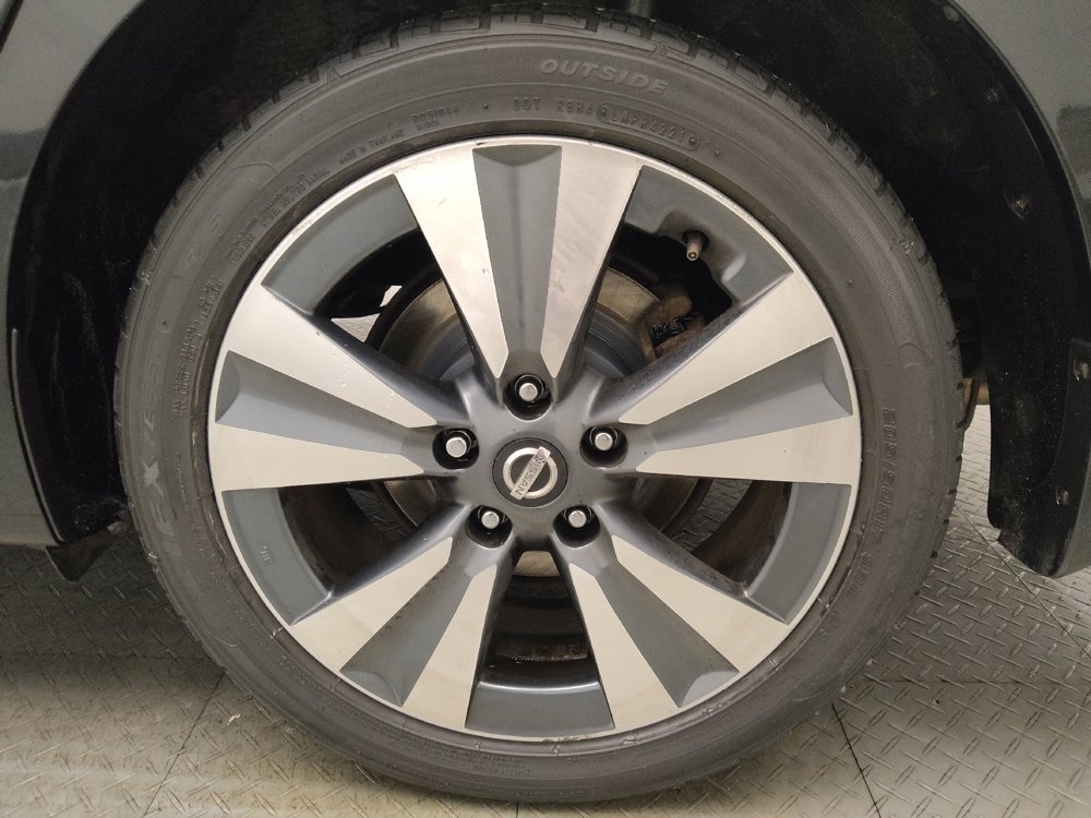 Used 2017 Nissan Sentra SL w/ SL Premium Technology Package image 31