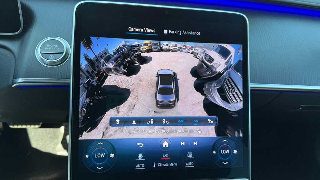 Used 2022 Mercedes-Benz S 580 4MATIC Sedan w/ AMG Line Package image 16