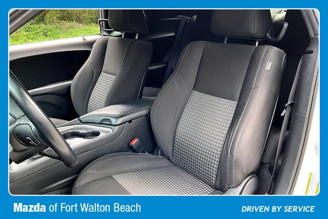 Used 2019 Dodge Challenger SXT RWD image 17