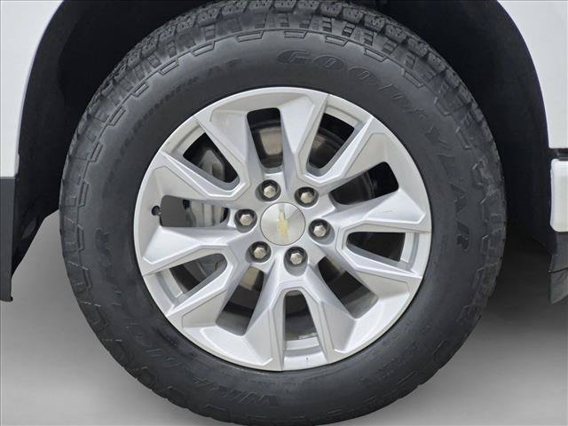 Used 2021 Chevrolet Silverado 1500 Custom w/ Safety Confidence Package RWD image 22