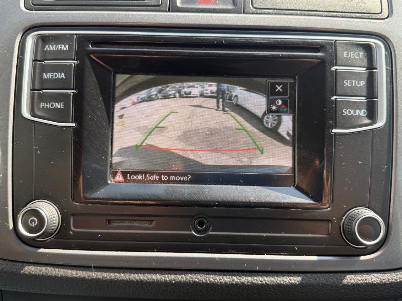 Used 2016 Volkswagen Tiguan S image 42