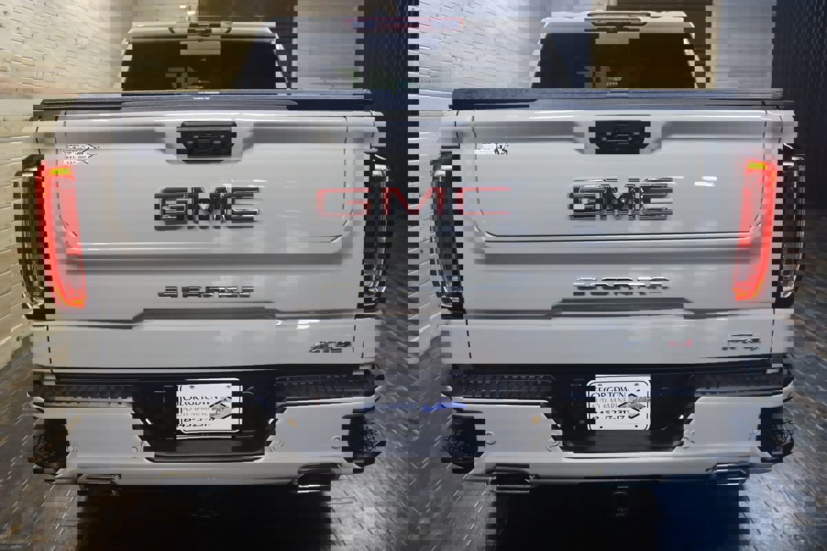 Used 2026 GMC Sierra 1500 AT4 w/ AT4 Premium Package image 4