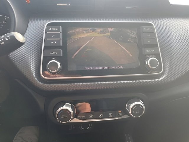 Used 2018 Nissan Kicks SV image 24