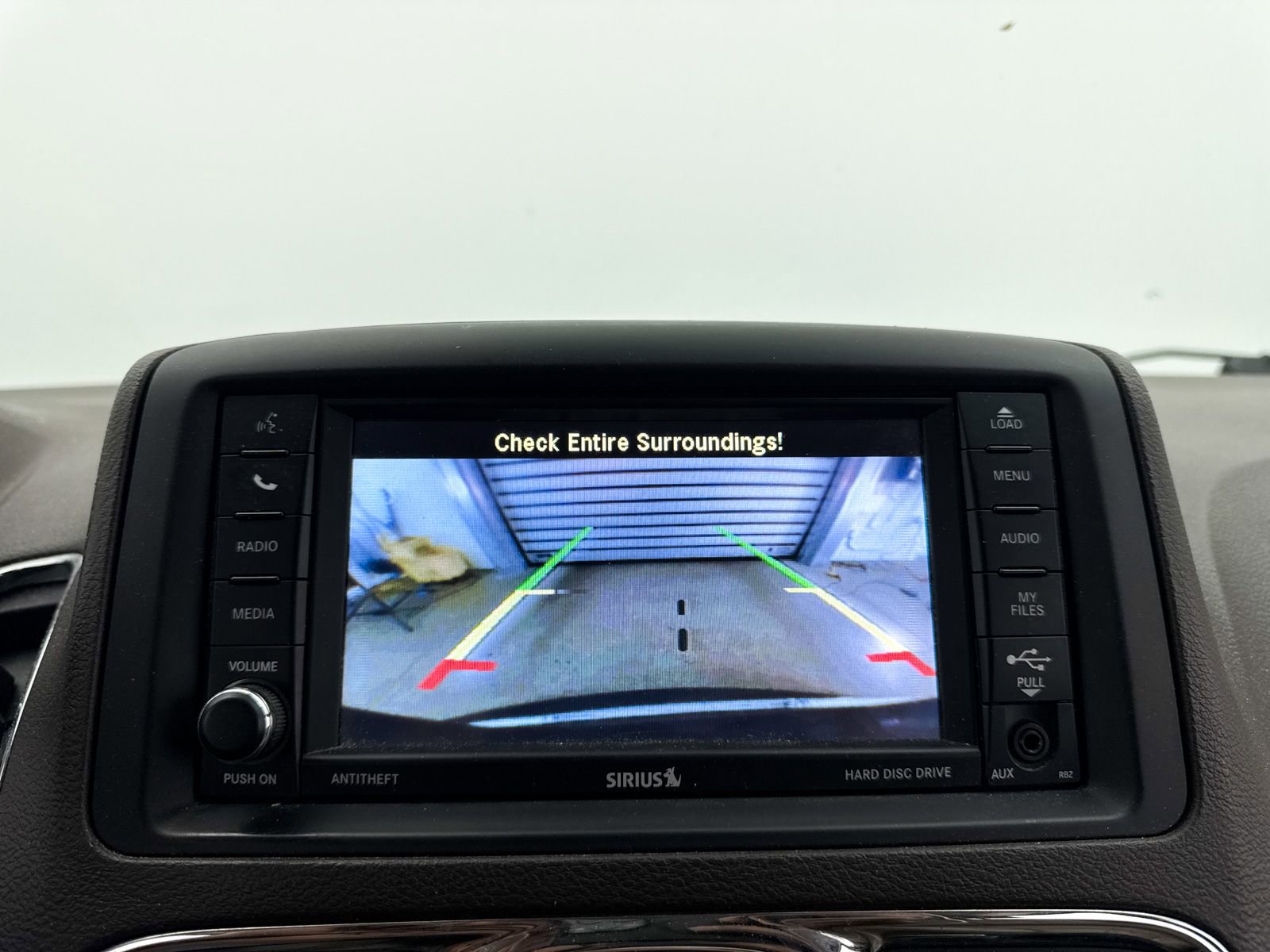 Used 2013 Chrysler Town & Country Touring FWD image 5