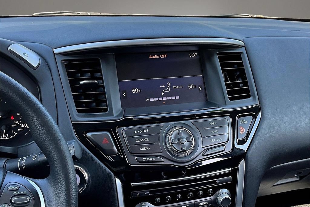 Used 2020 Nissan Pathfinder S AWD/4WD image 9