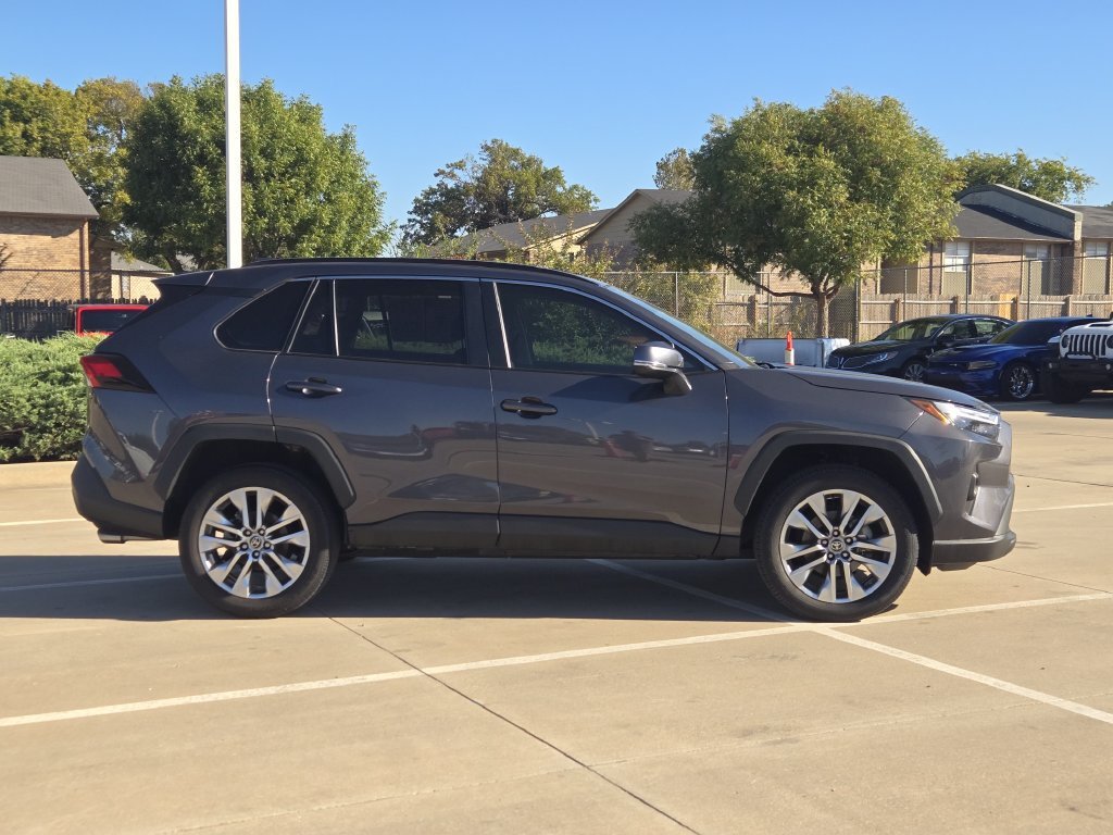 Used 2024 Toyota RAV4 XLE Premium FWD image 4