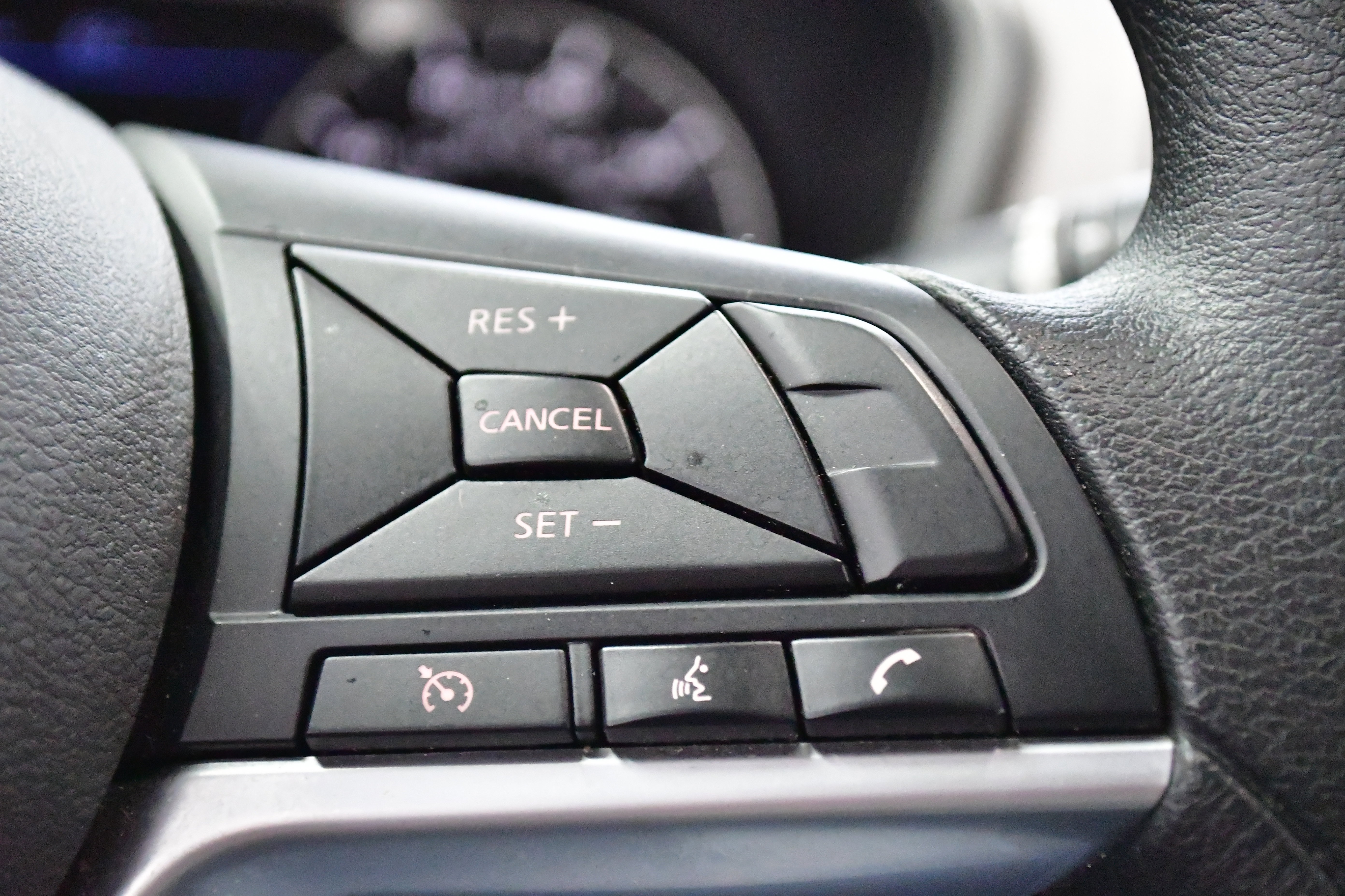 Used 2025 Nissan Altima 2.5 SV FWD image 22