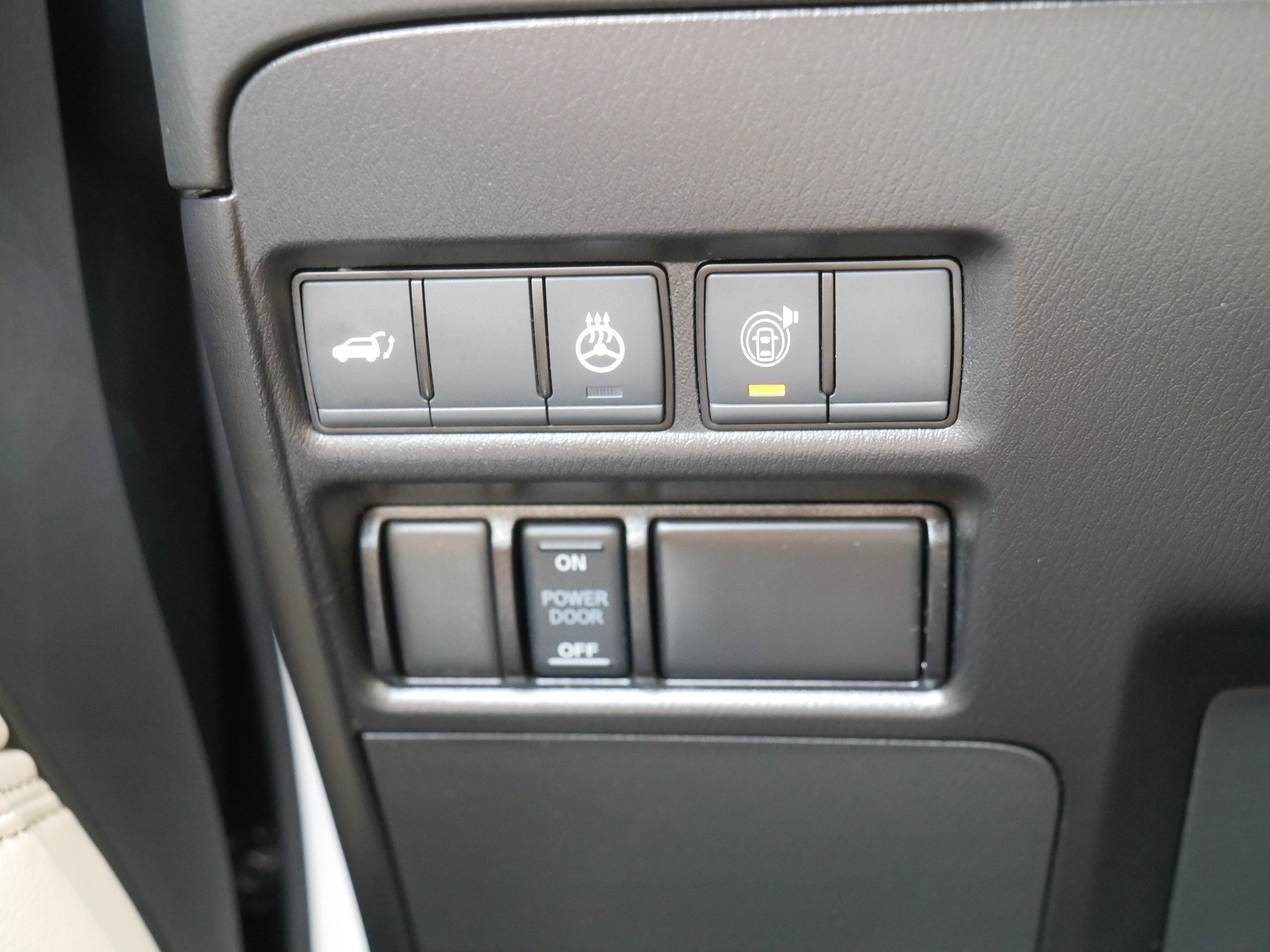 Certified 2024 Nissan Armada Platinum w/ Captain's Chairs Package AWD/4WD image 26