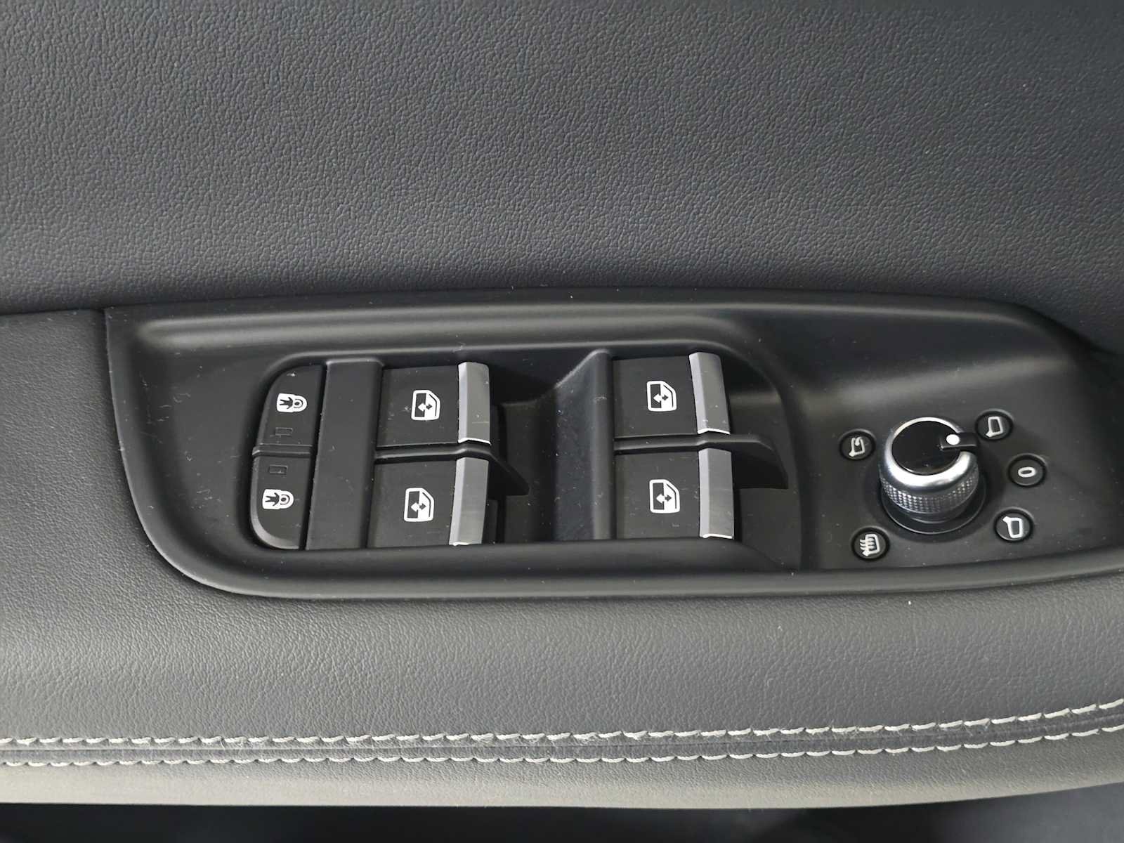 Used 2025 Audi Q7 3.0T Premium Plus AWD/4WD image 24