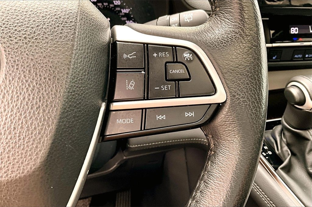 Certified 2024 Toyota Sienna XLE image 13