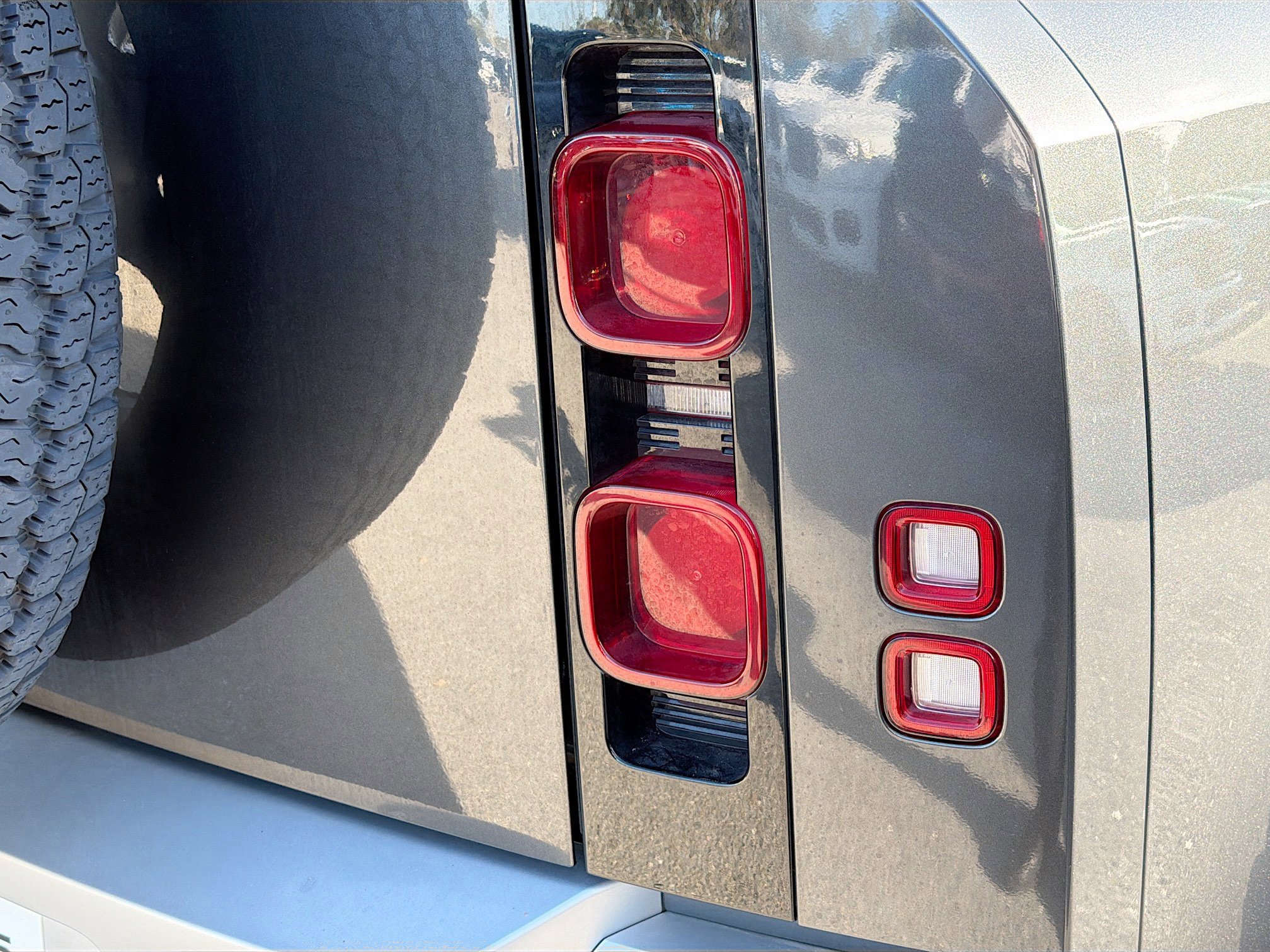 Used 2024 Land Rover Defender 110 S image 10