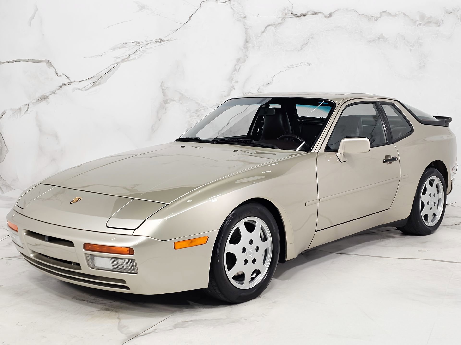 Used 1989 Porsche 944 Turbo image 8