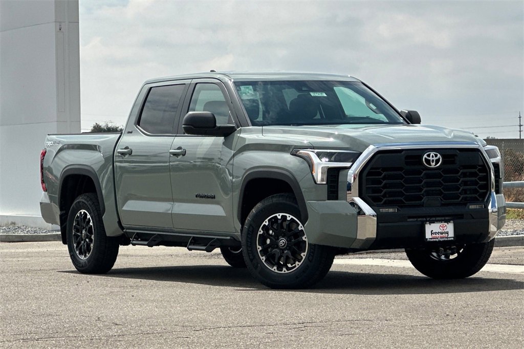 New 2026 Toyota Tundra SR5 image 2