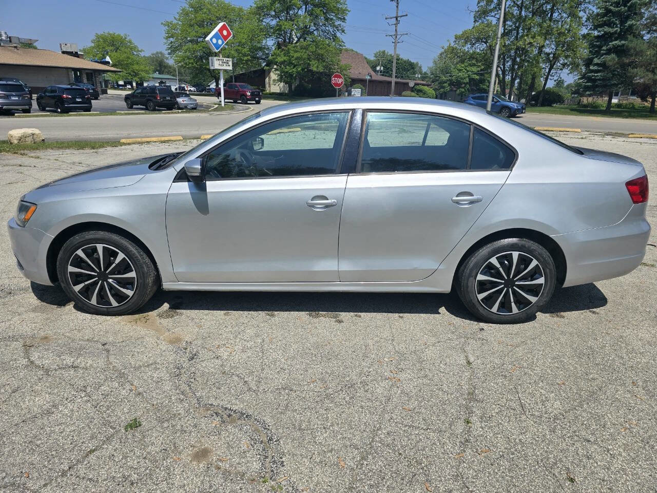 Used 2011 Volkswagen Jetta SE image 4