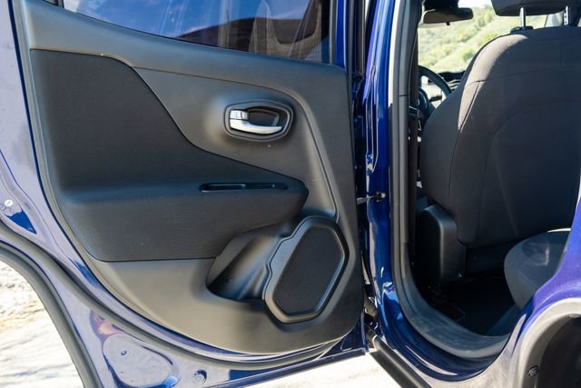 Used 2021 Jeep Renegade Latitude image 20