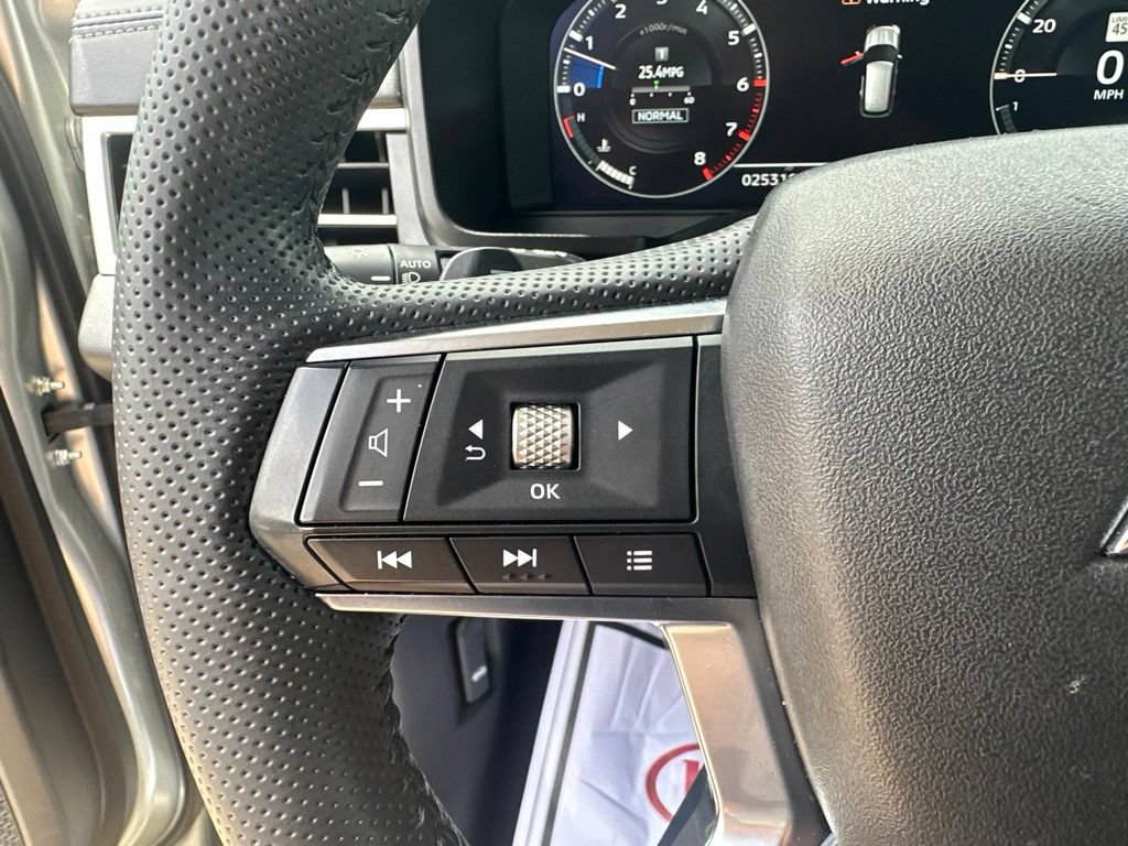 Used 2024 Mitsubishi Outlander SEL FWD image 22