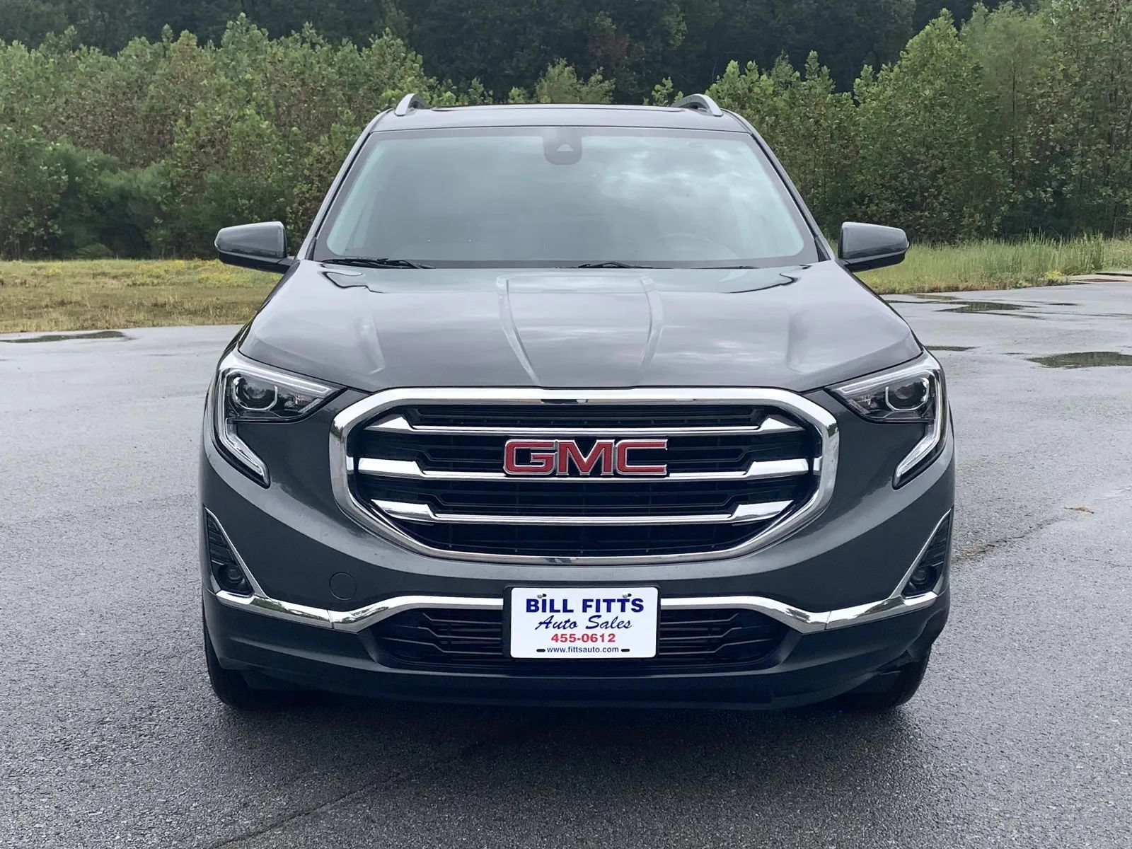 Used 2021 GMC Terrain SLT w/ Infotainment Package II AWD/4WD image 2