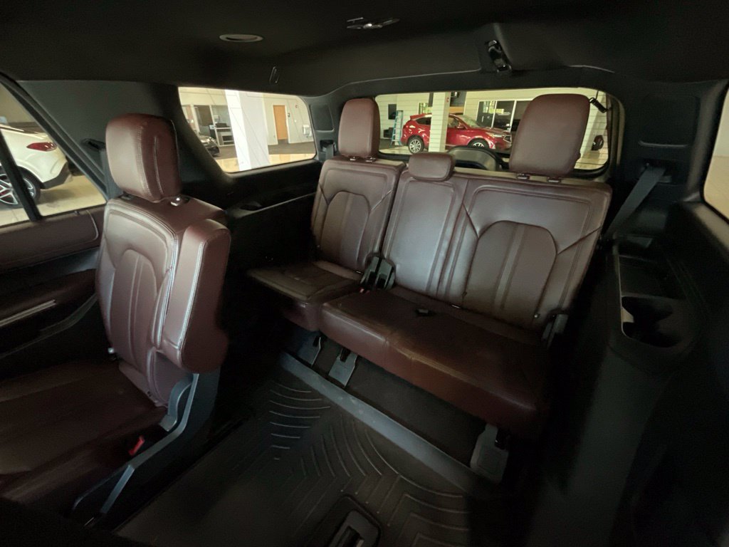 Used 2023 Ford Expedition Limited AWD/4WD image 25