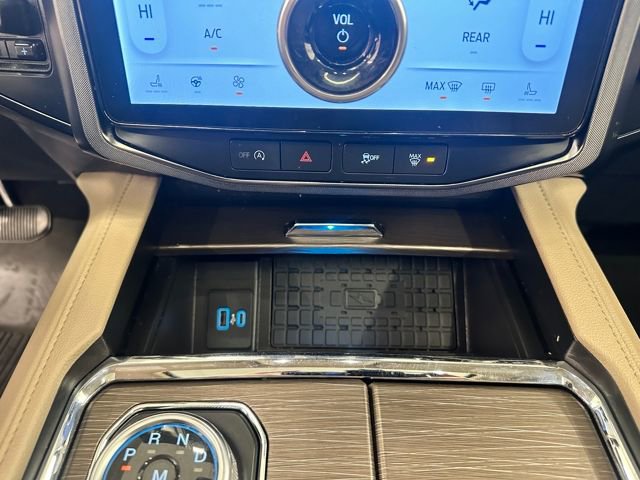 Certified 2024 Ford Expedition Limited image 30