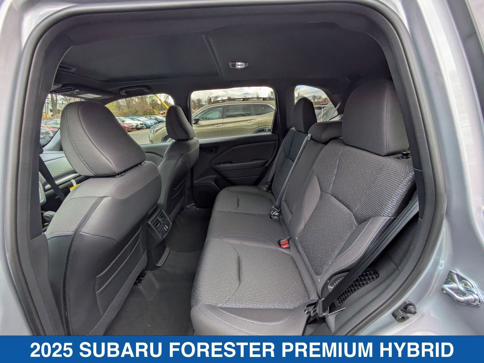 Certified 2025 Subaru Forester Premium AWD/4WD image 30
