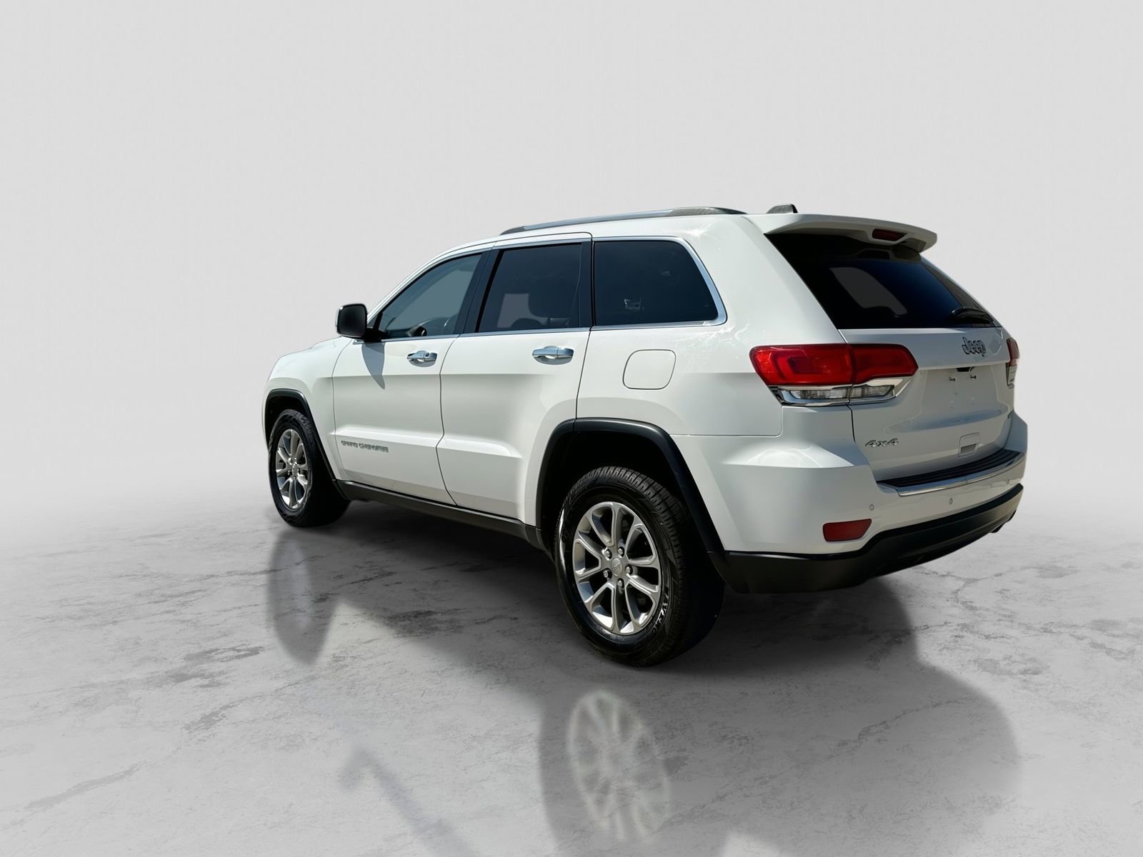 Used 2015 Jeep Grand Cherokee Limited AWD/4WD image 4