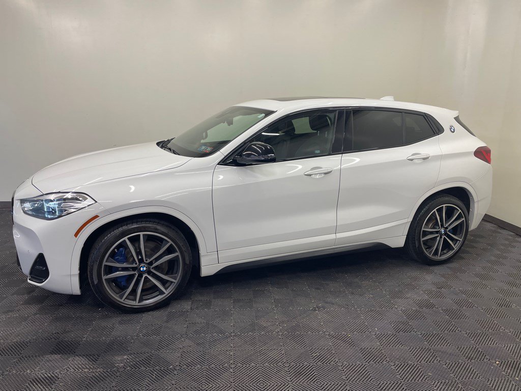 Used 2022 BMW X2 M35i w/ Shadowloine Package AWD/4WD image 4