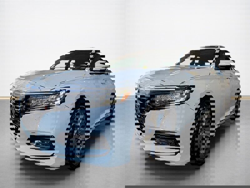 Used 2018 Honda Accord Touring image 8