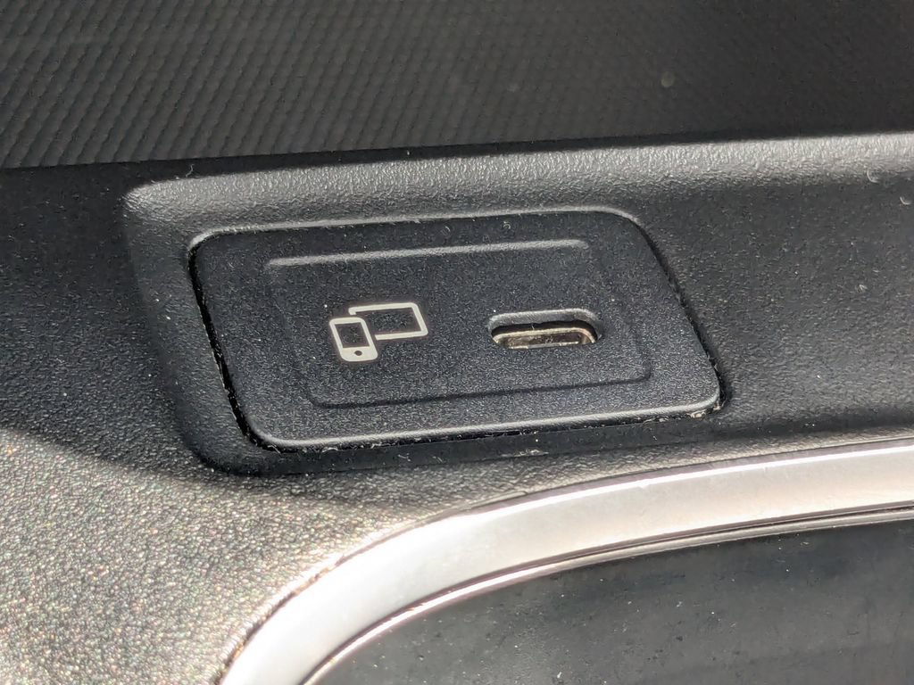 Certified 2022 Mercedes-Benz A 220 w/ AMG Line image 9