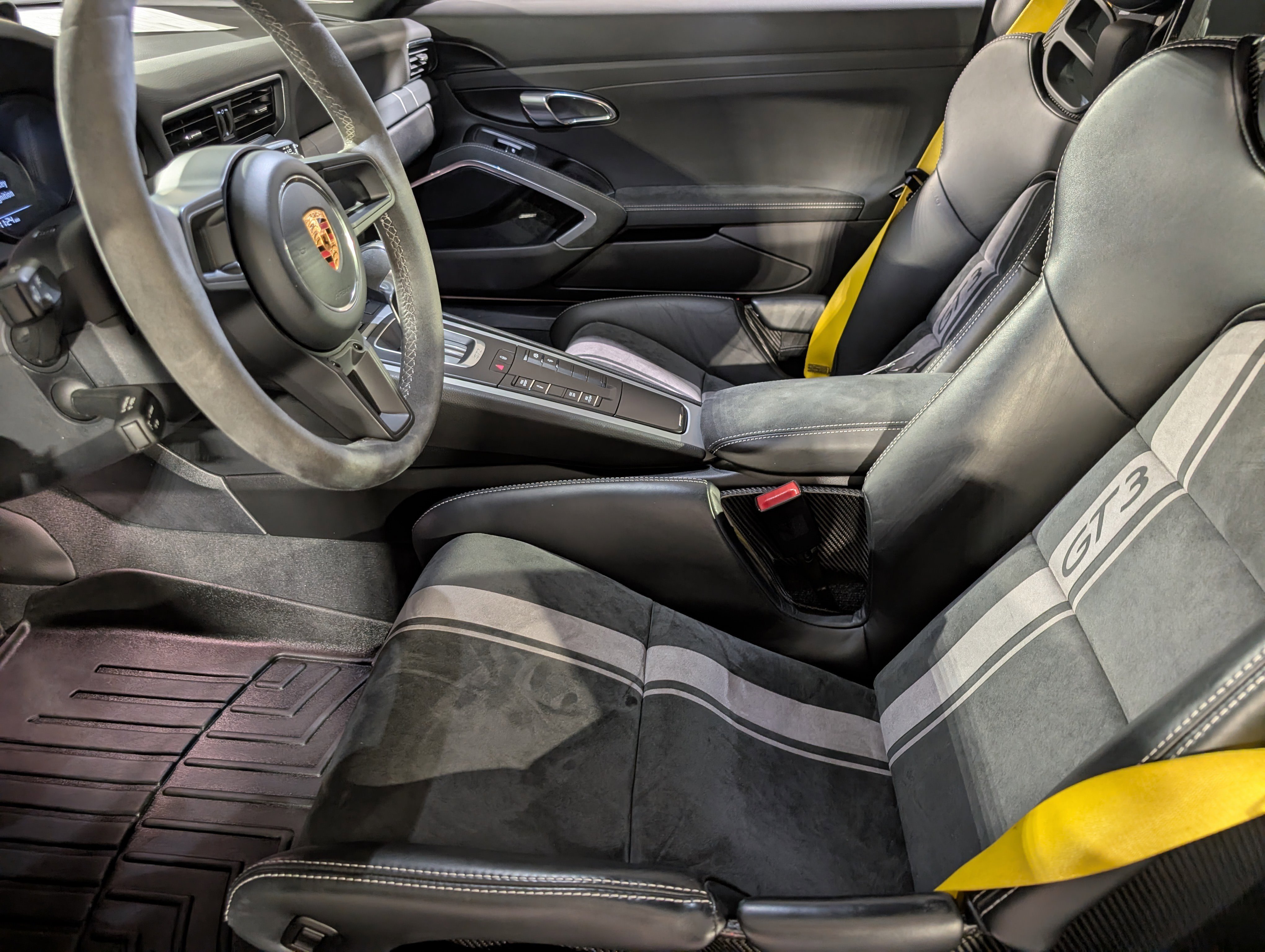 Certified 2018 Porsche 911 GT3 RWD image 4