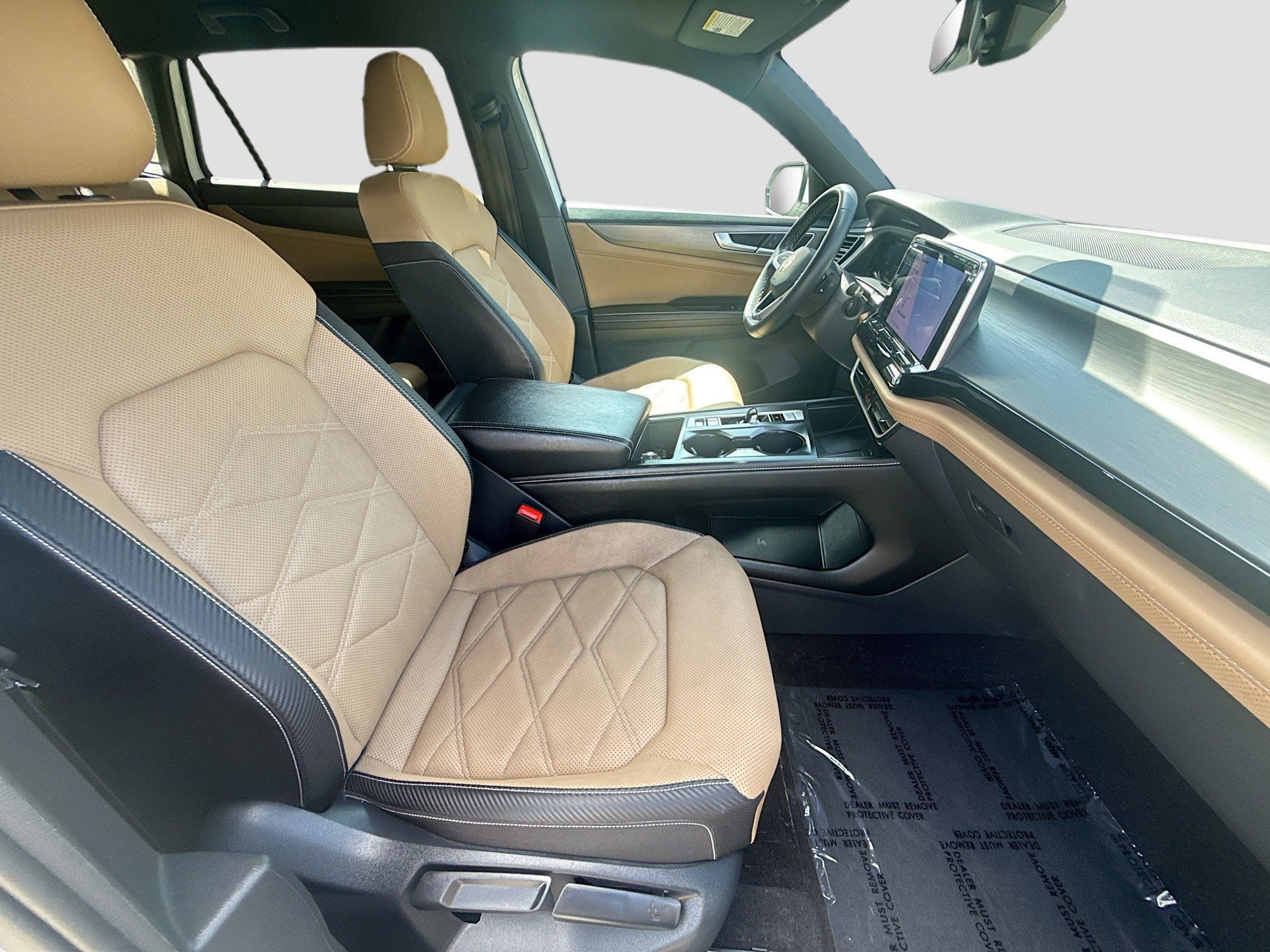 Certified 2024 Volkswagen Atlas Cross Sport SE FWD image 31