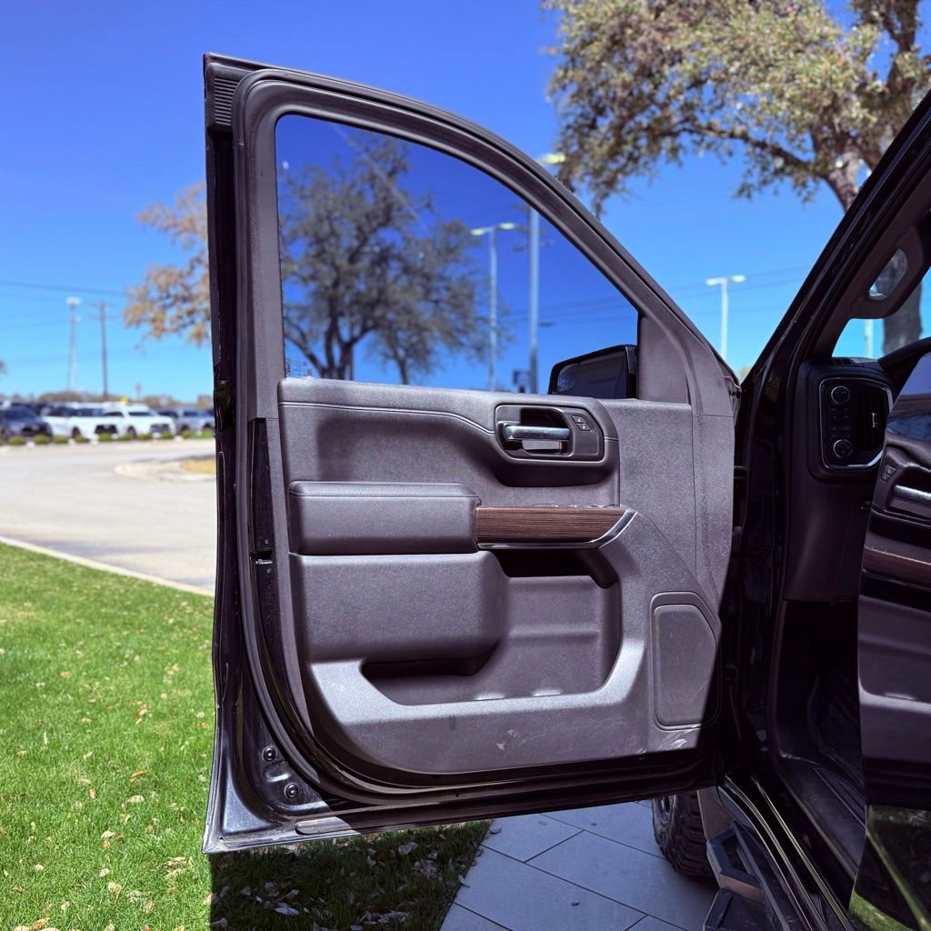 Used 2021 Chevrolet Silverado 1500 RST image 21