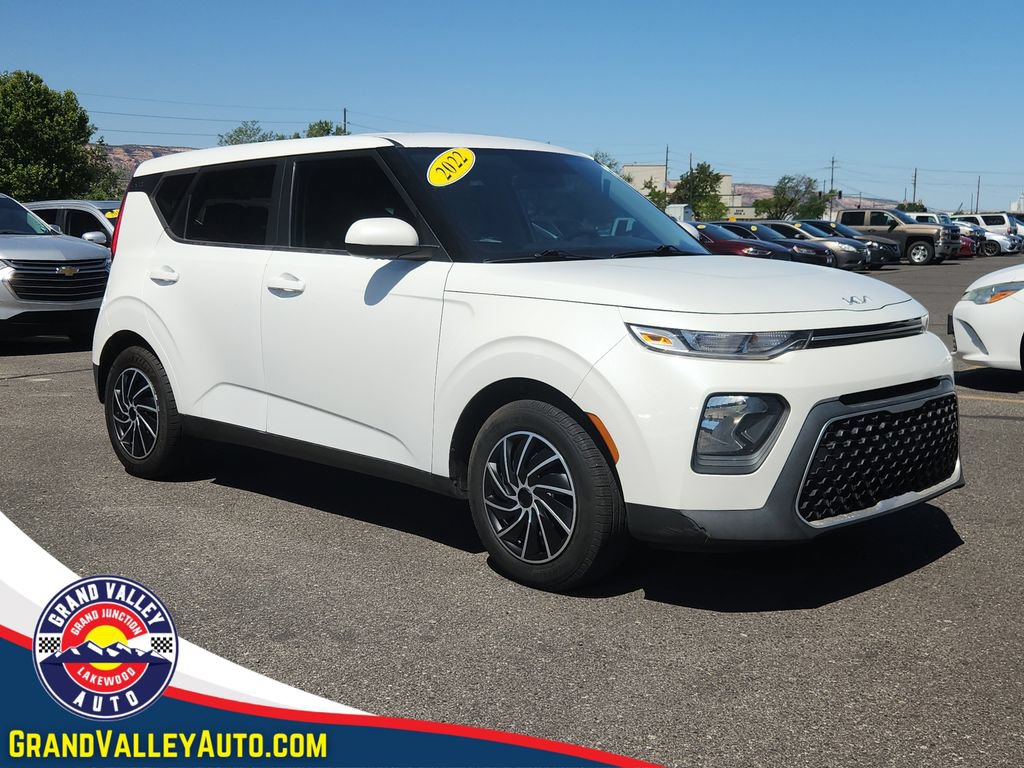 Used 2022 Kia Soul LX FWD image 1