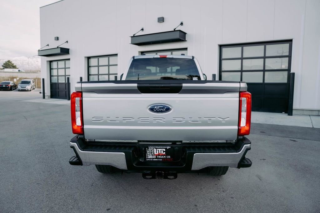 Used 2024 Ford F350 XLT image 7