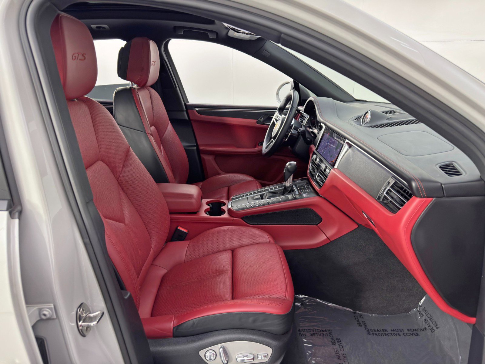 Used 2020 Porsche Macan GTS image 15